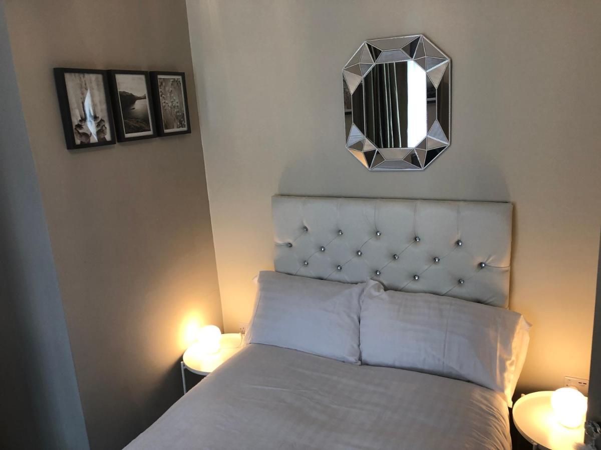 3 Double Bed Brittania Styled Central Home Near Lfc Sleeps 6 With Free Business Super Fast Fibre Broadband Liverpool Ngoại thất bức ảnh