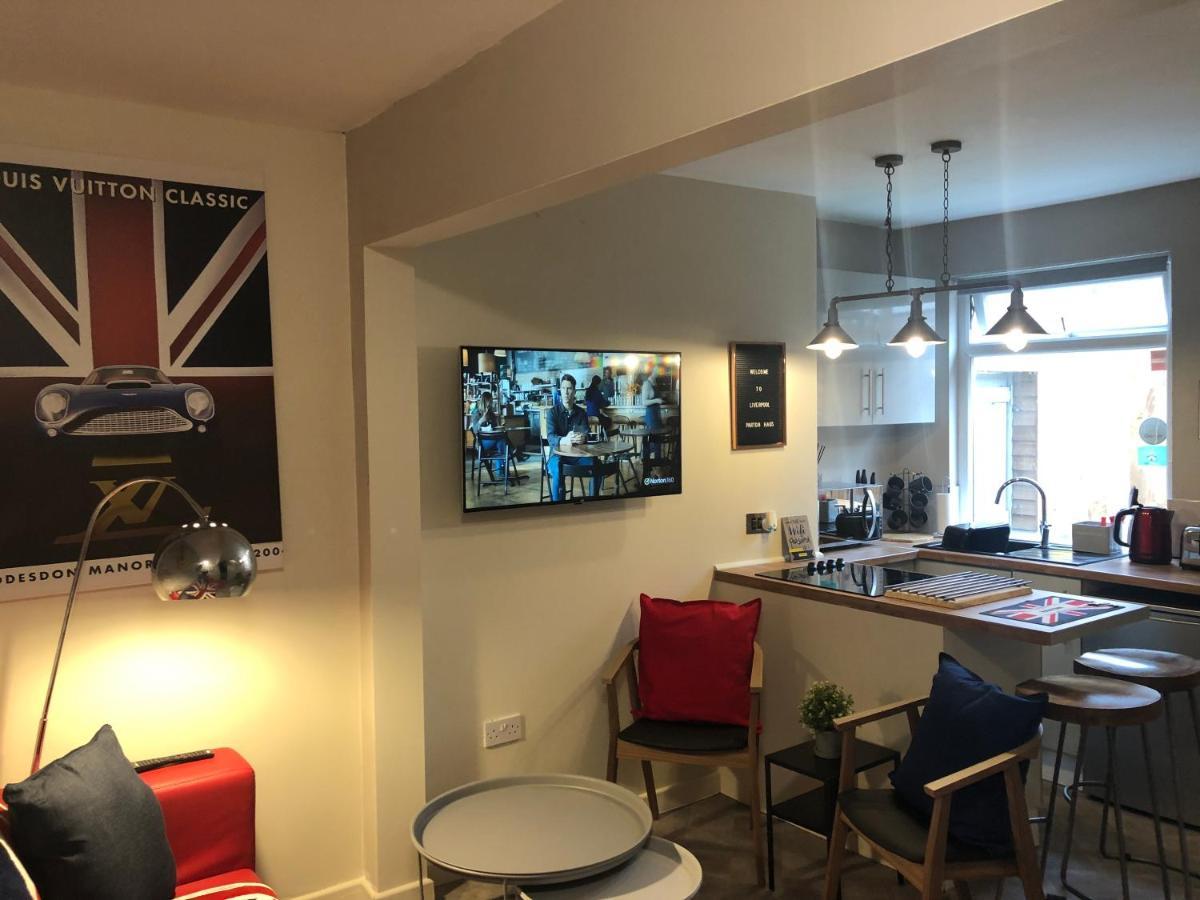 3 Double Bed Brittania Styled Central Home Near Lfc Sleeps 6 With Free Business Super Fast Fibre Broadband Liverpool Ngoại thất bức ảnh