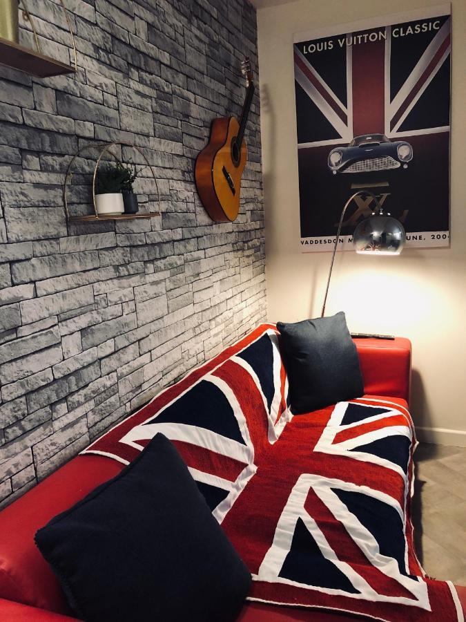 3 Double Bed Brittania Styled Central Home Near Lfc Sleeps 6 With Free Business Super Fast Fibre Broadband Liverpool Ngoại thất bức ảnh