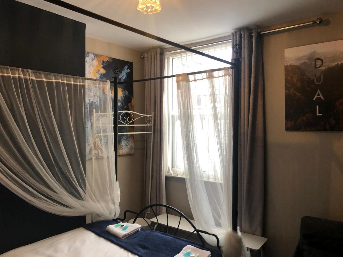 3 Double Bed Brittania Styled Central Home Near Lfc Sleeps 6 With Free Business Super Fast Fibre Broadband Liverpool Ngoại thất bức ảnh