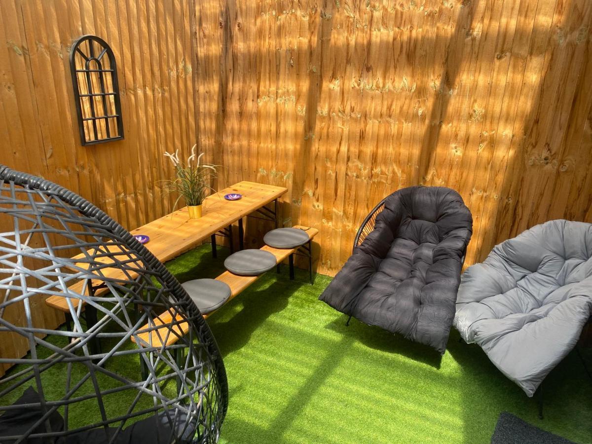 3 Double Bed Brittania Styled Central Home Near Lfc Sleeps 6 With Free Business Super Fast Fibre Broadband Liverpool Ngoại thất bức ảnh