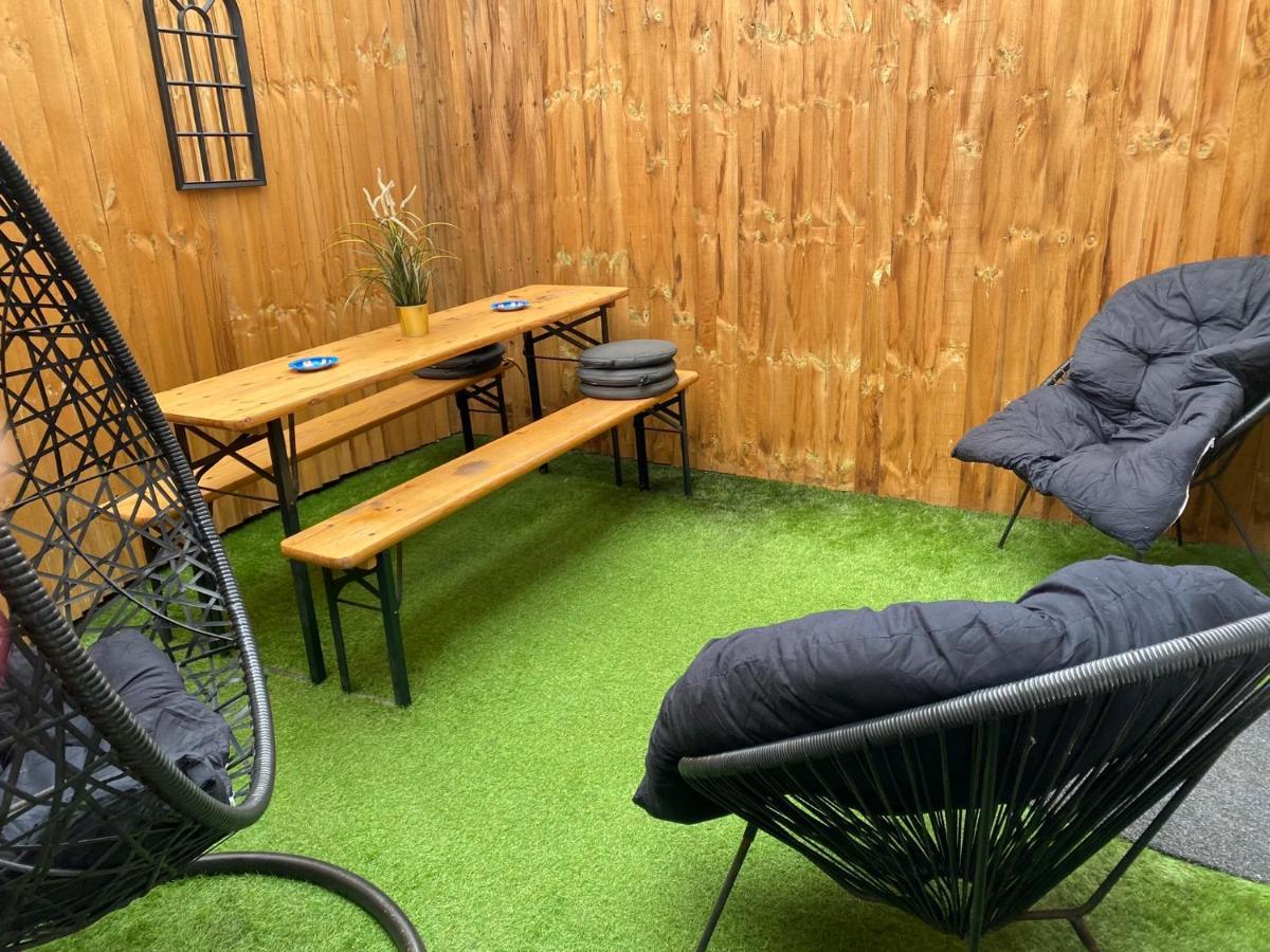 3 Double Bed Brittania Styled Central Home Near Lfc Sleeps 6 With Free Business Super Fast Fibre Broadband Liverpool Ngoại thất bức ảnh