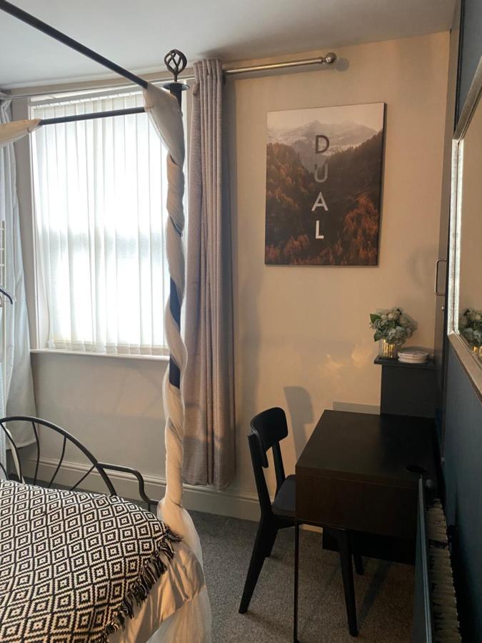 3 Double Bed Brittania Styled Central Home Near Lfc Sleeps 6 With Free Business Super Fast Fibre Broadband Liverpool Ngoại thất bức ảnh